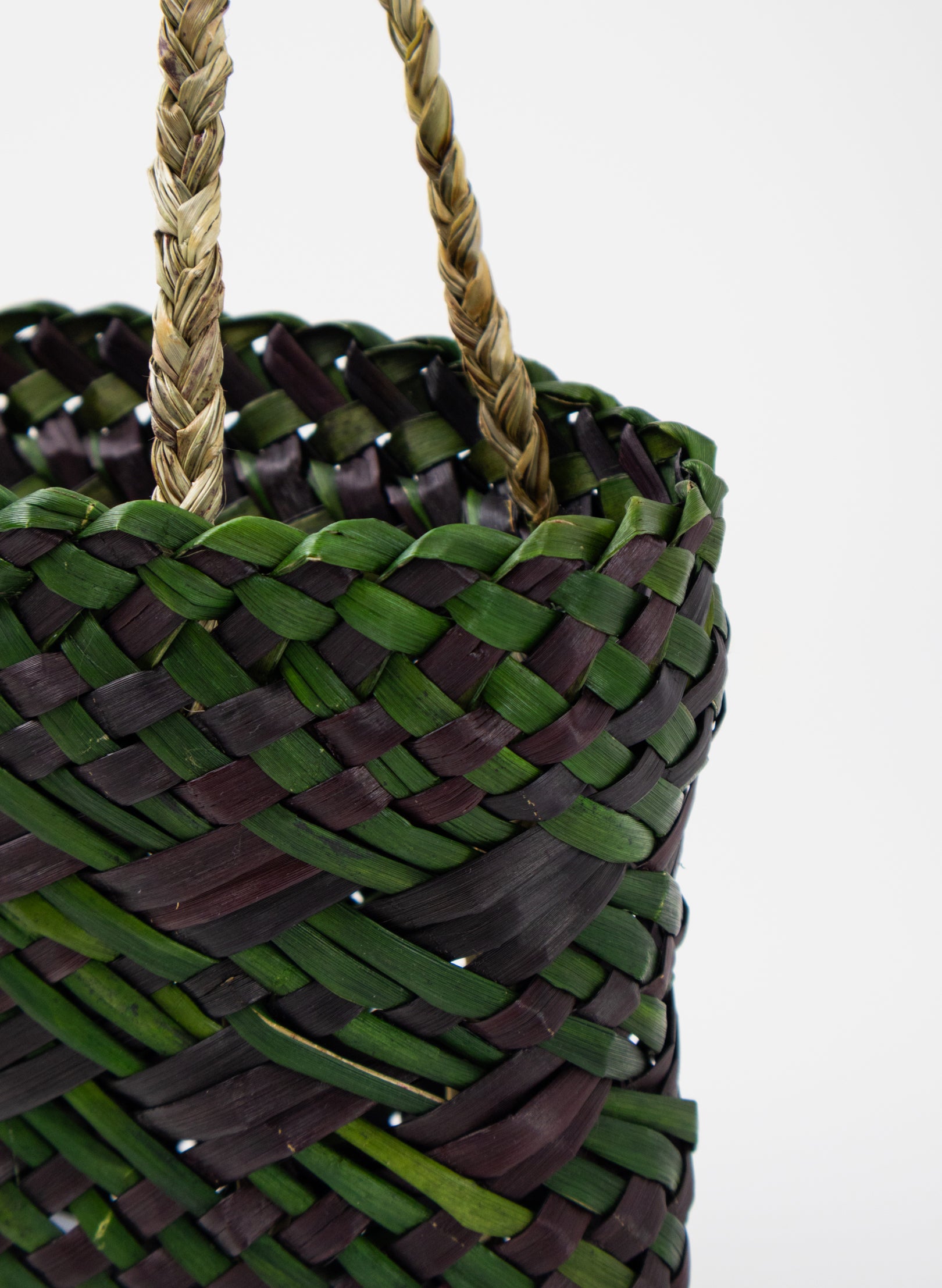Kete - Black and Green