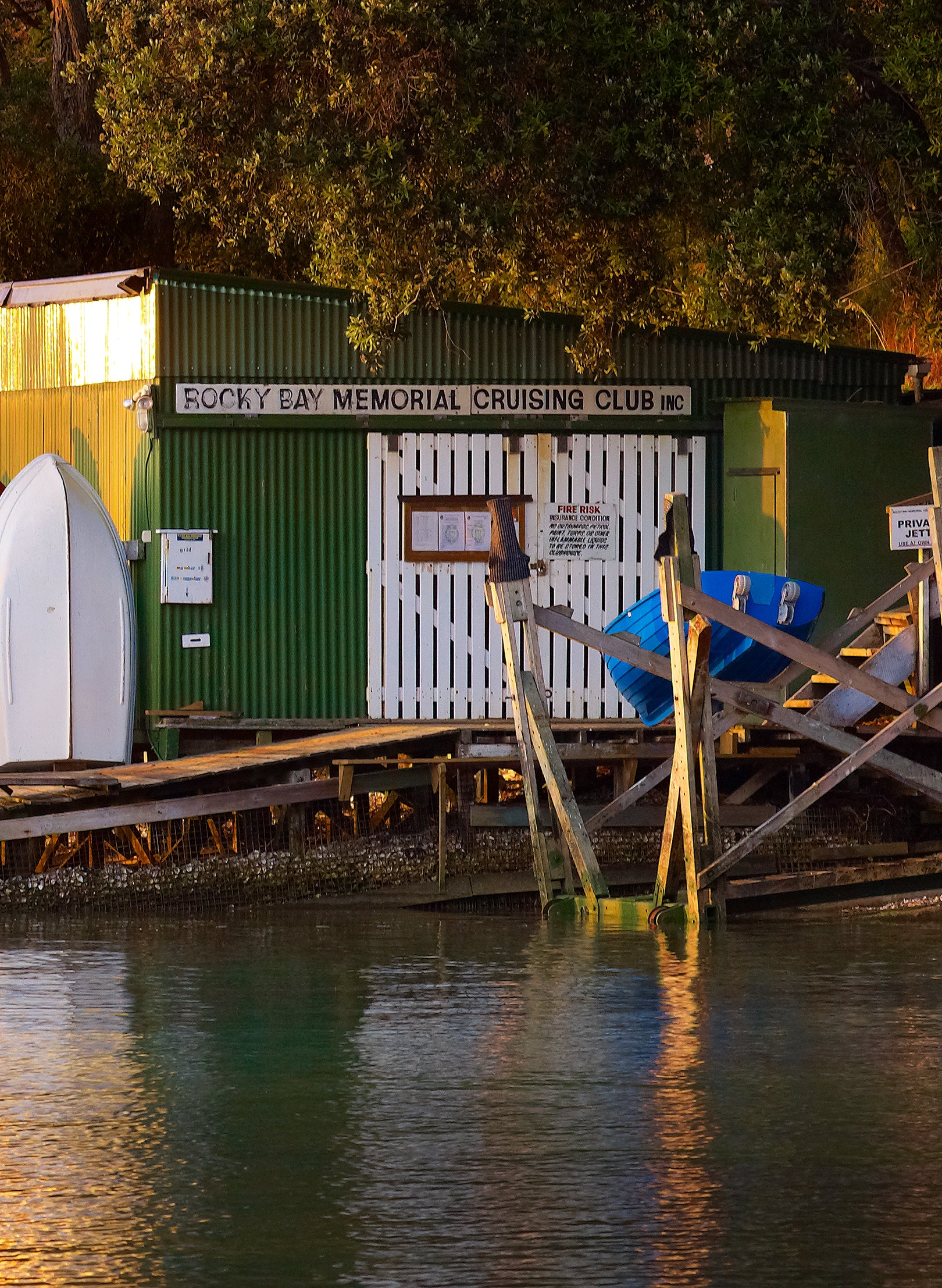 Rocky Bay - Photographic Print