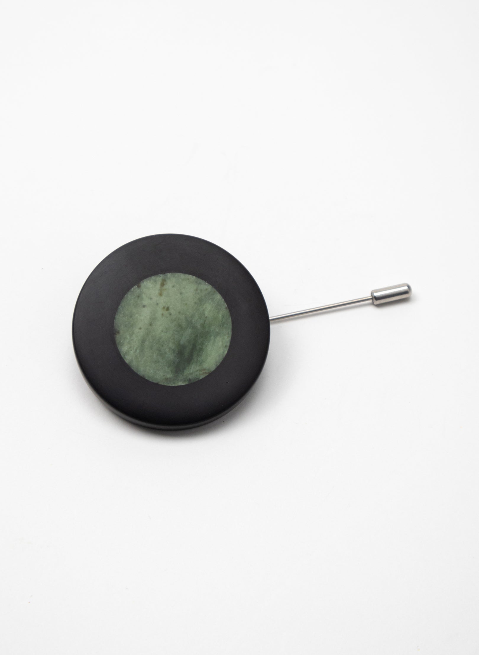 Caim Lapel Pin - Pounamu