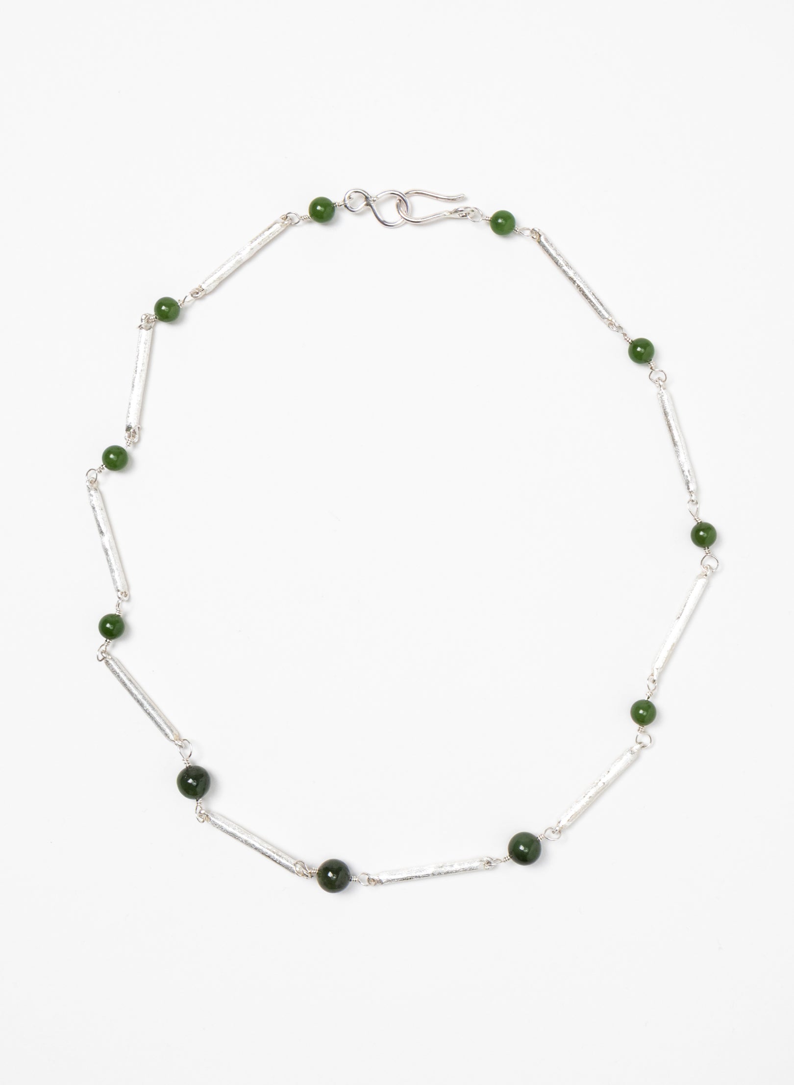 Fluid Line Chain Necklace