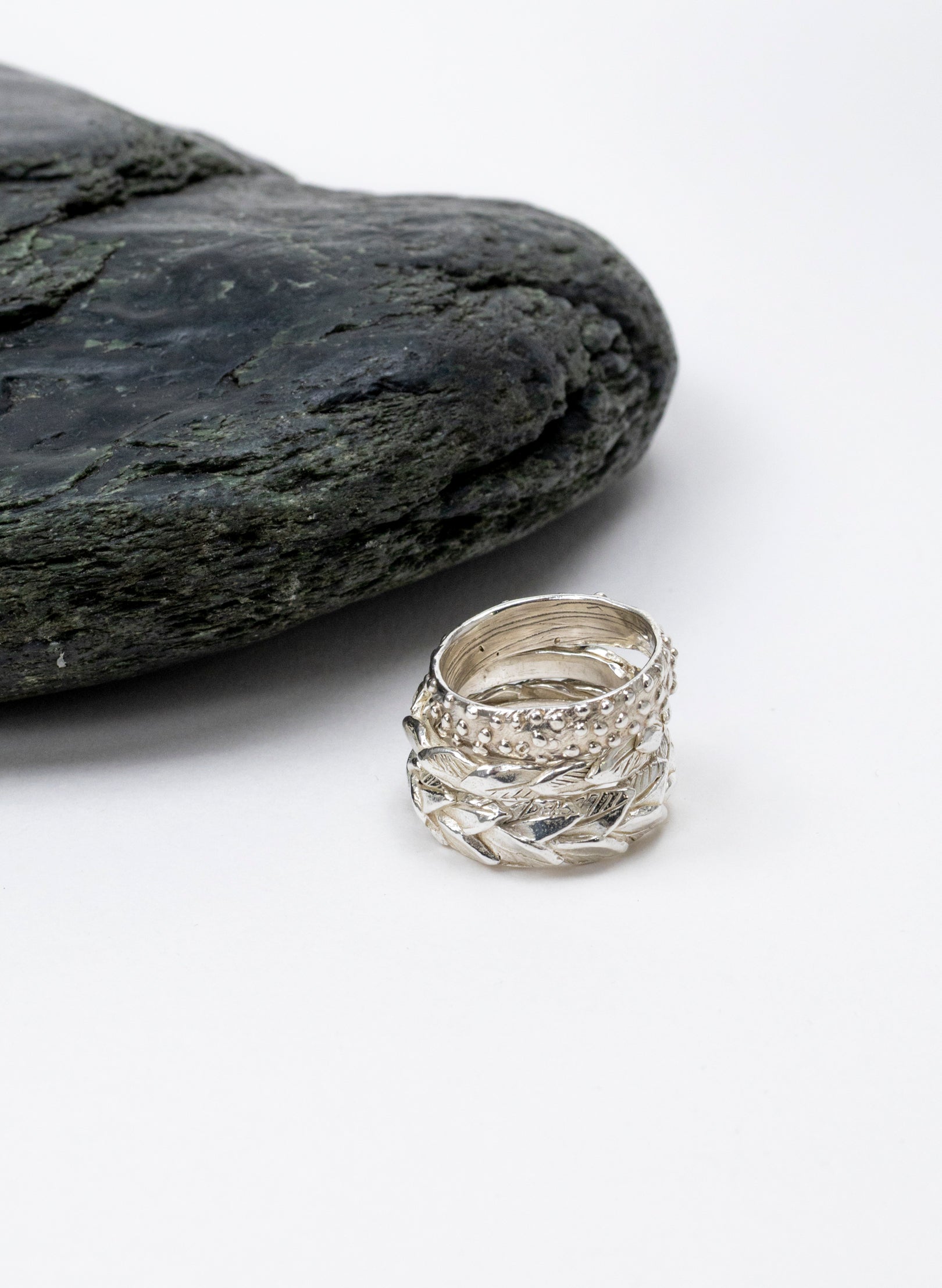 Reveal Leaf Ring