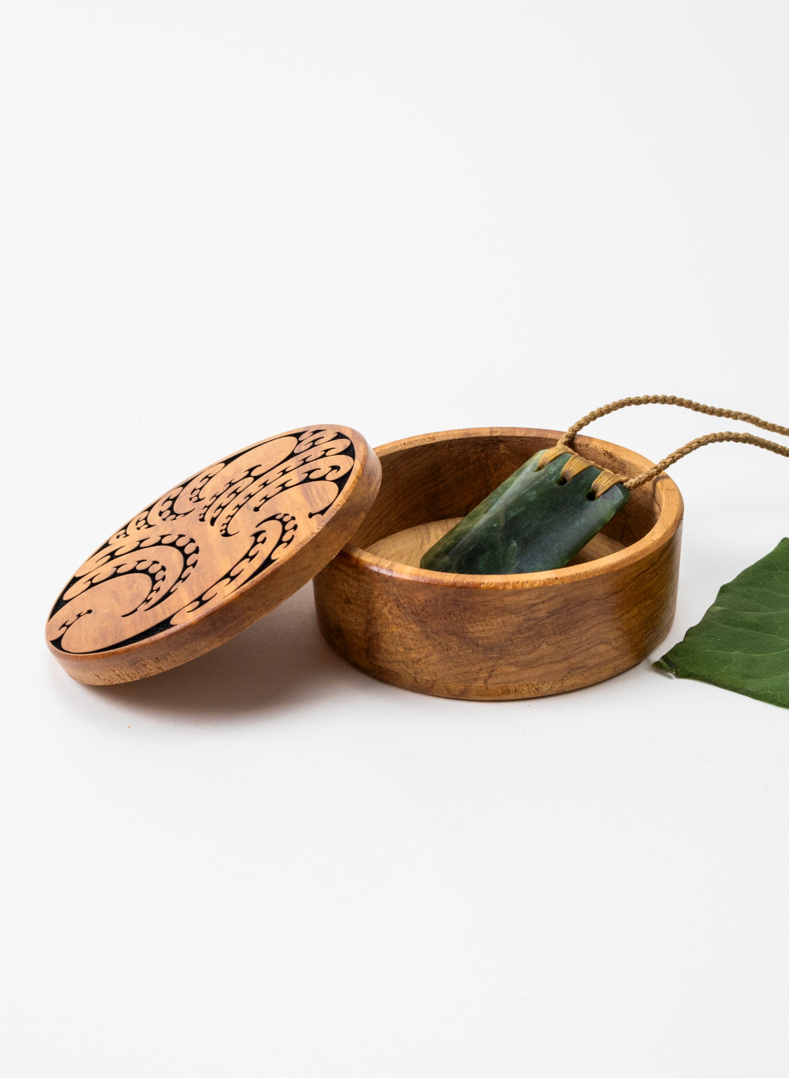 Papa Huia Puhoro Pitau Box