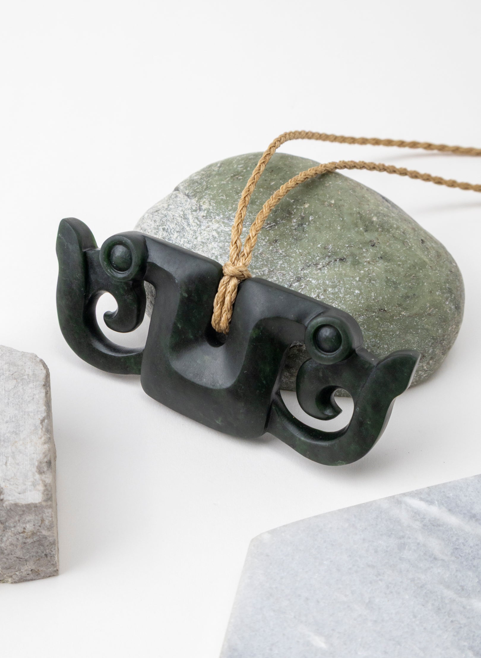 Pounamu Pekapeka
