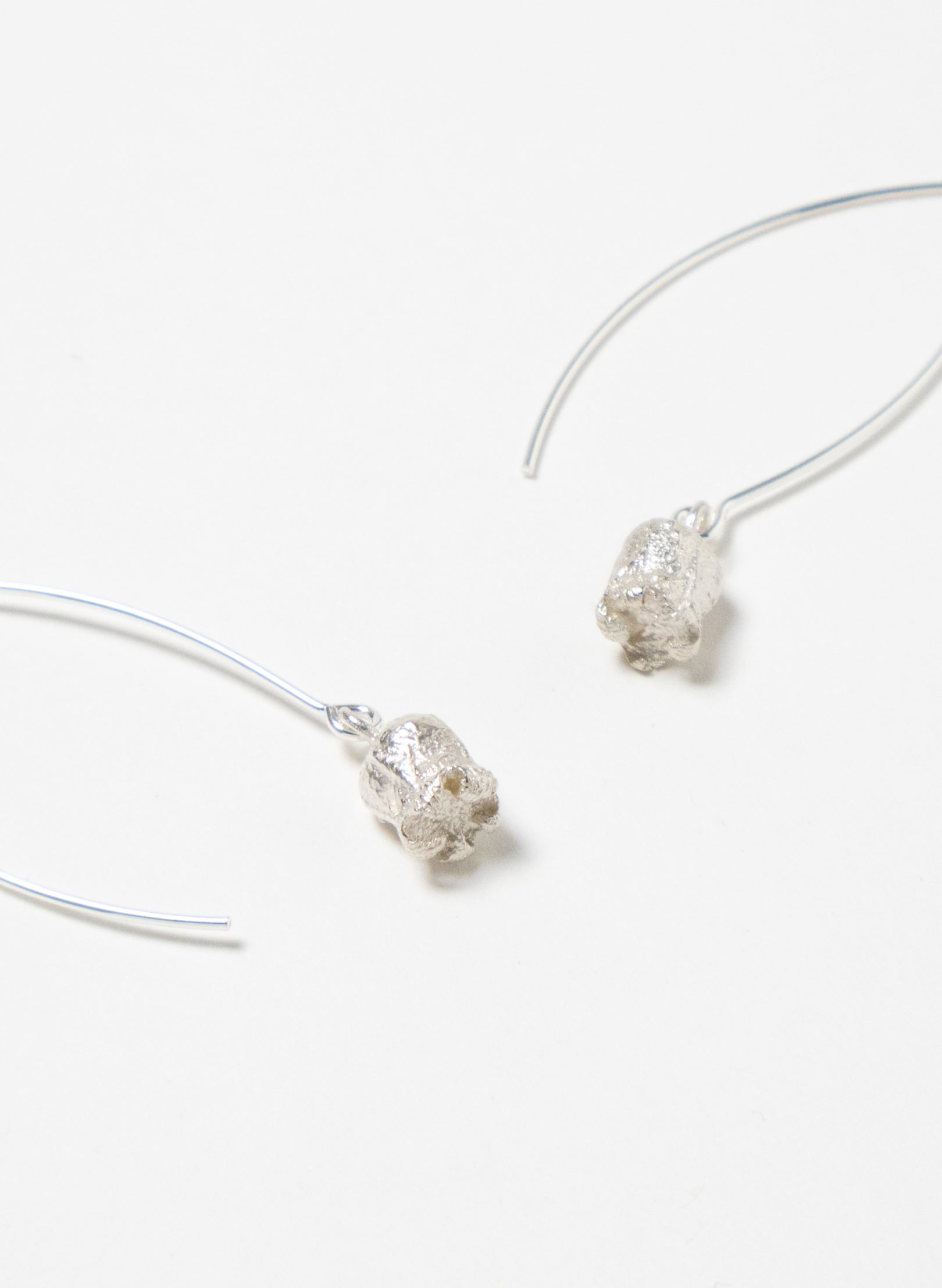 Rātā Long Hook Earrings - Sterling Silver