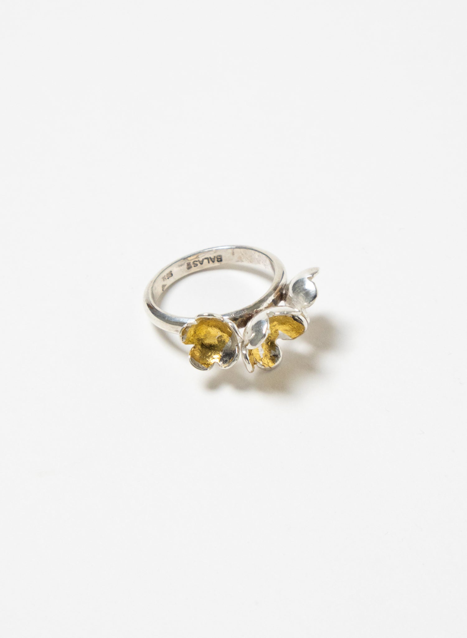 Buttercup Three Ring