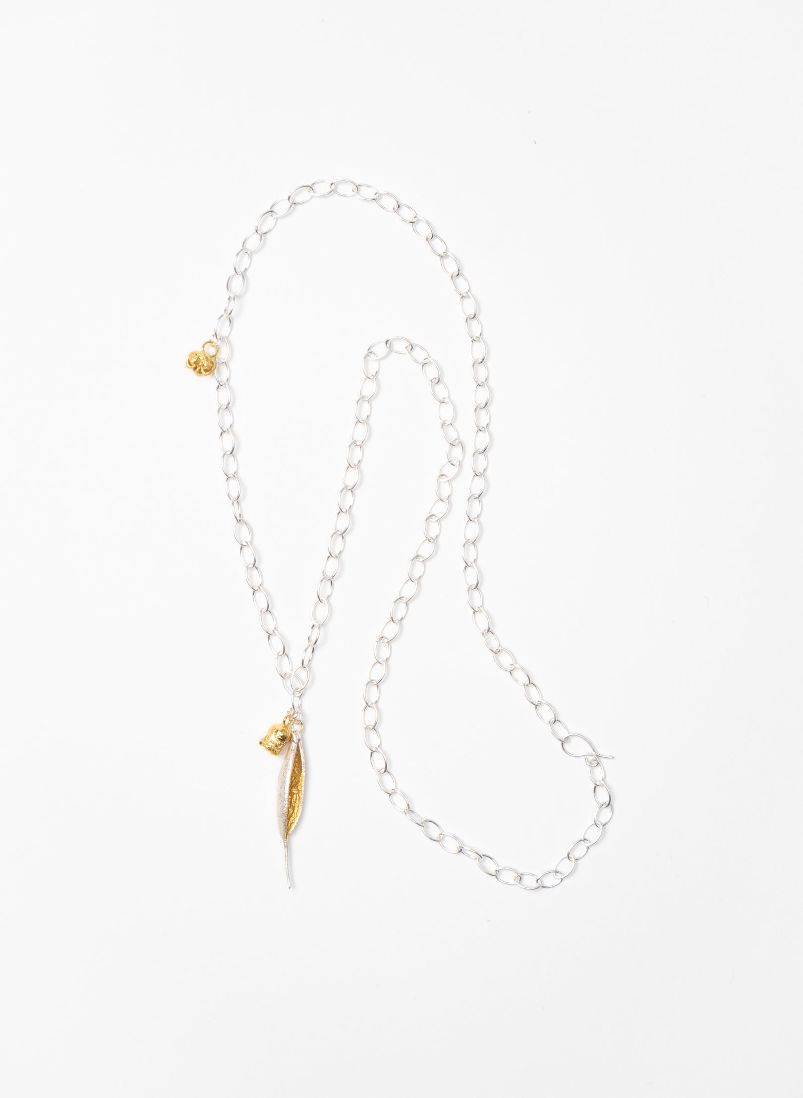 Rewarewa and Rata Necklace