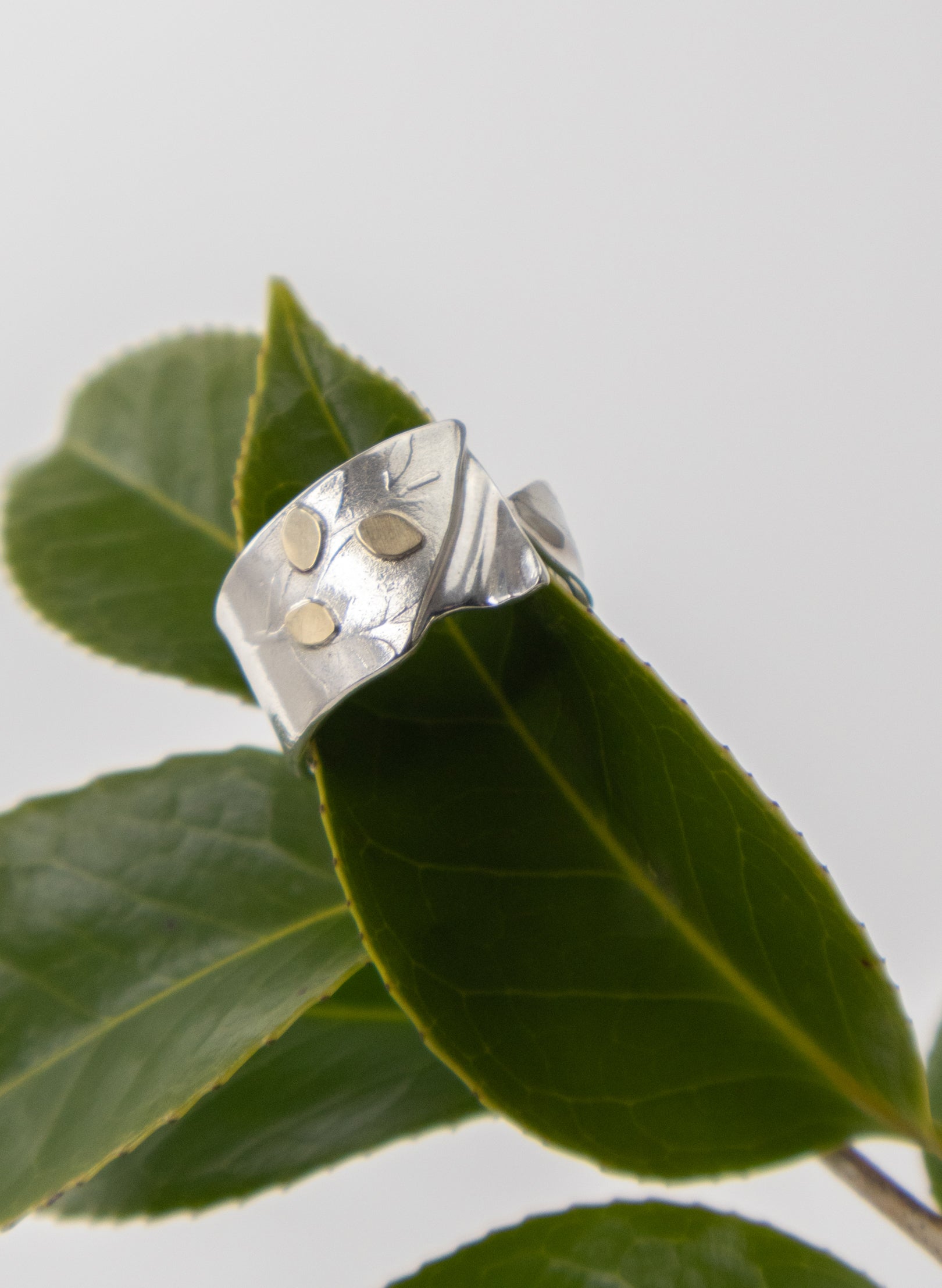 Kimono Leaf Ring
