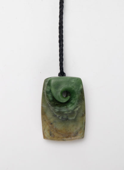 Retangular Koru Pounamu Toki