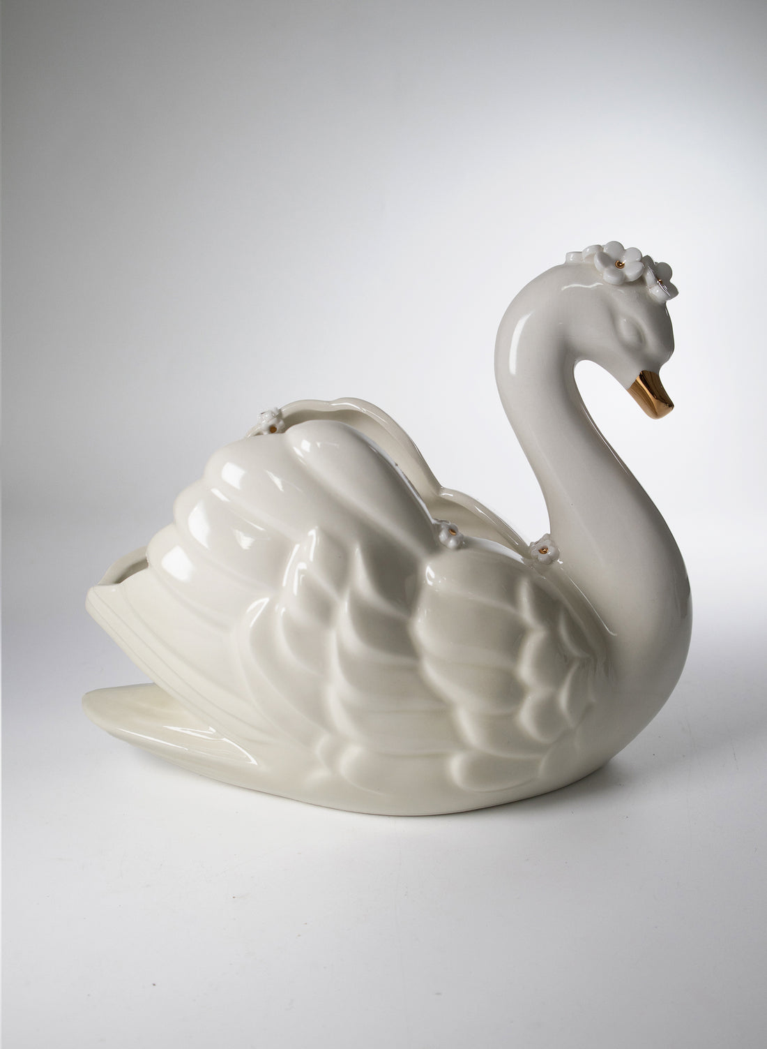 Medium Swan with White and Gold Flowers