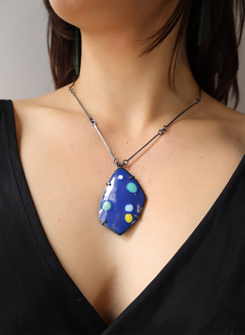 Enamel Dot Pendant Neckalce