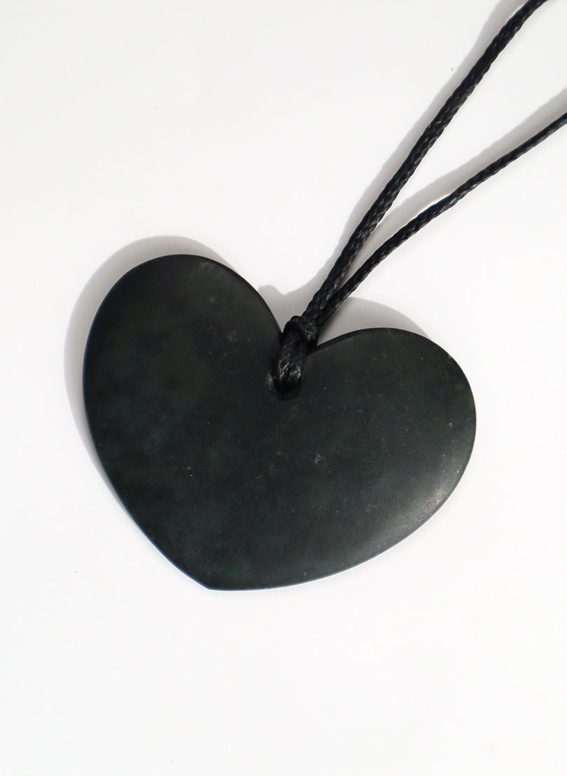 Pounamu heart necklace Clearance