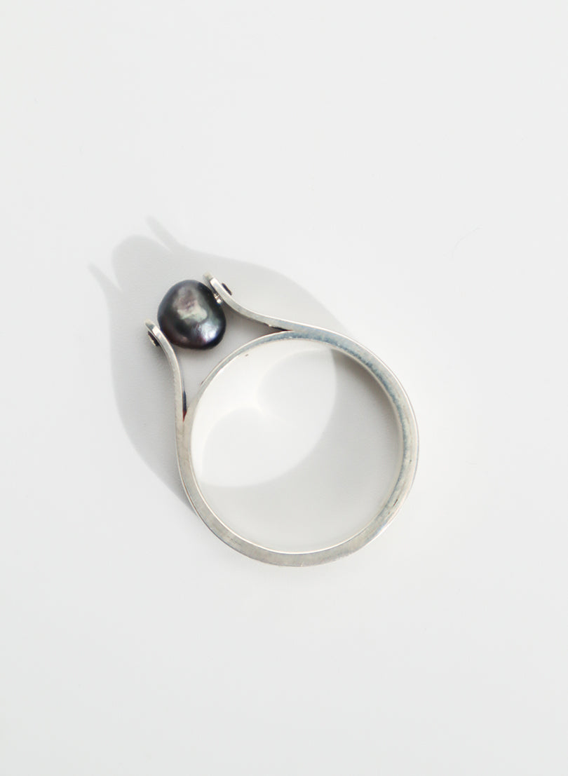 Black Pearl Sterling Silver Ring