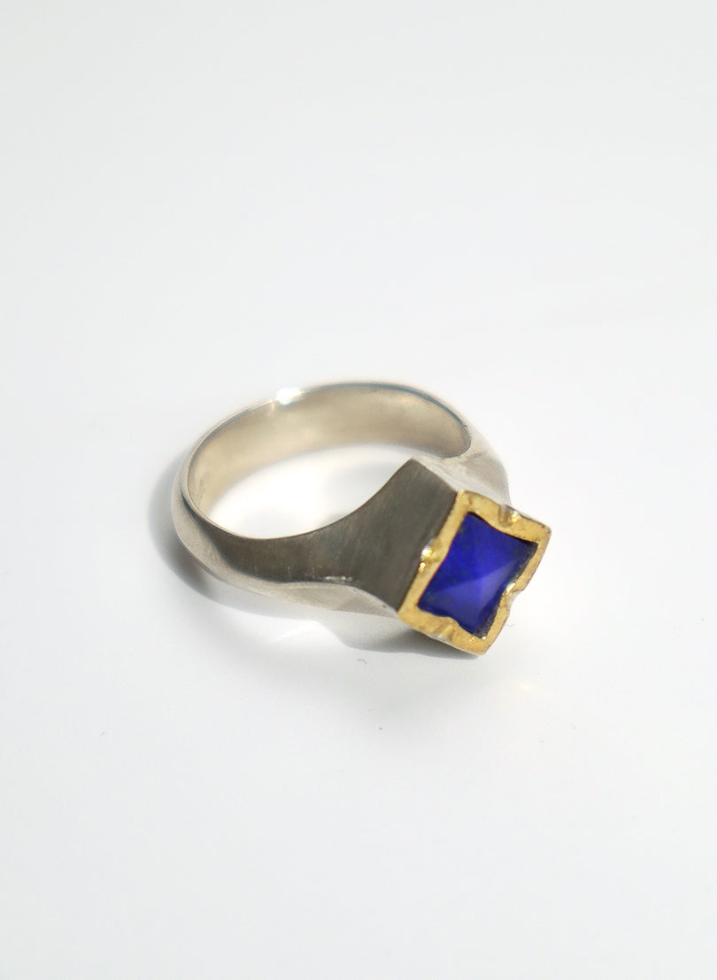 Diamond Shaped Lapis Ring with 22ct Gold