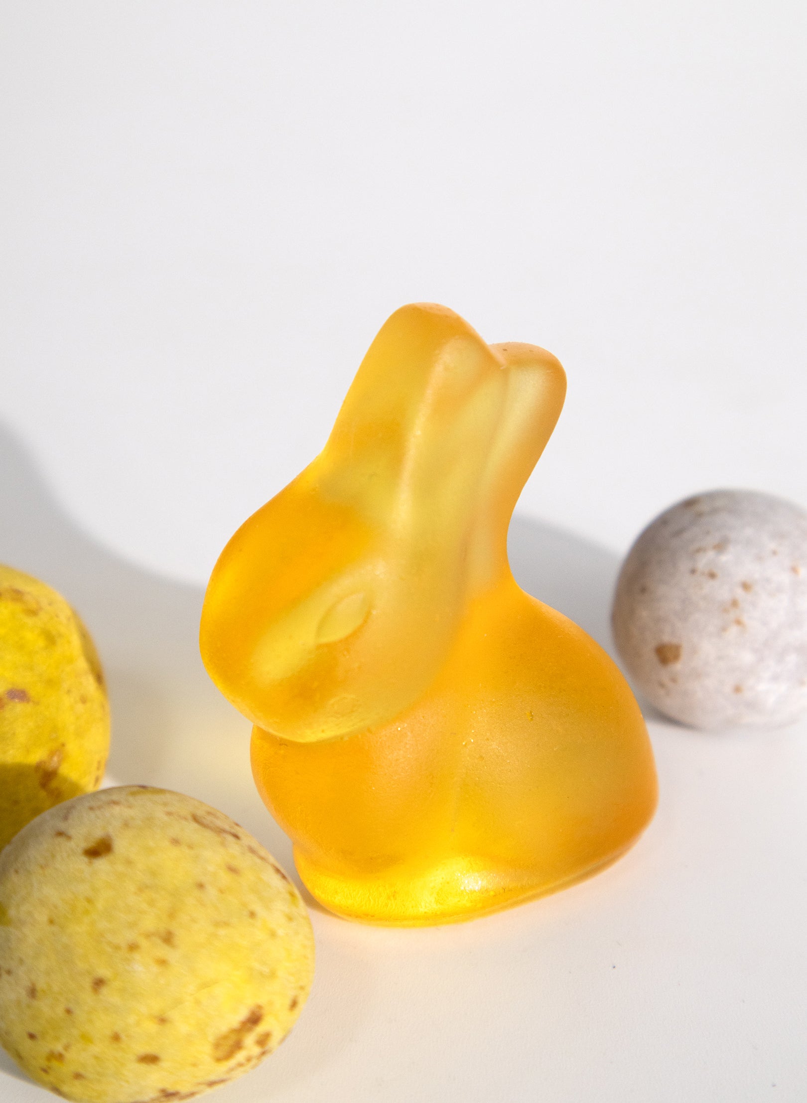 Tiny Glass Bunny - Yellow