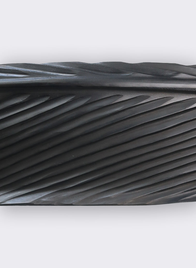 Tui Feather 1150mm - Black Kauri