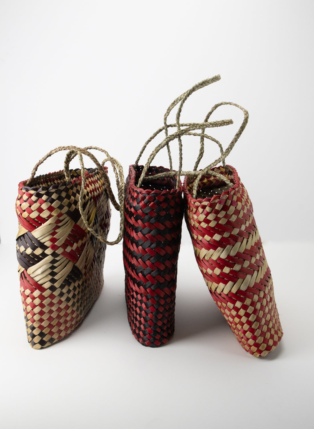 Kete - Reds/Blacks