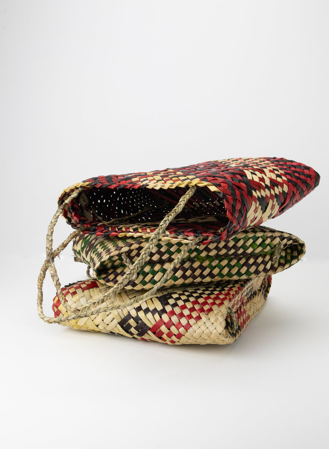 Kete - Reds/Natural/Black