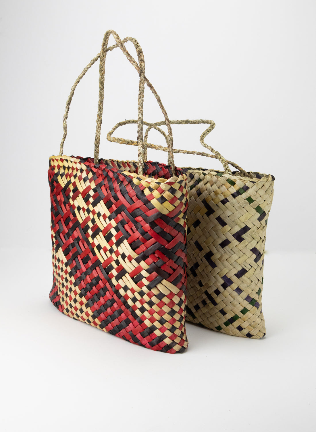 Kete - Red/Black/Natural