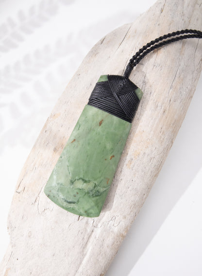 Crossover Pounamu Toki