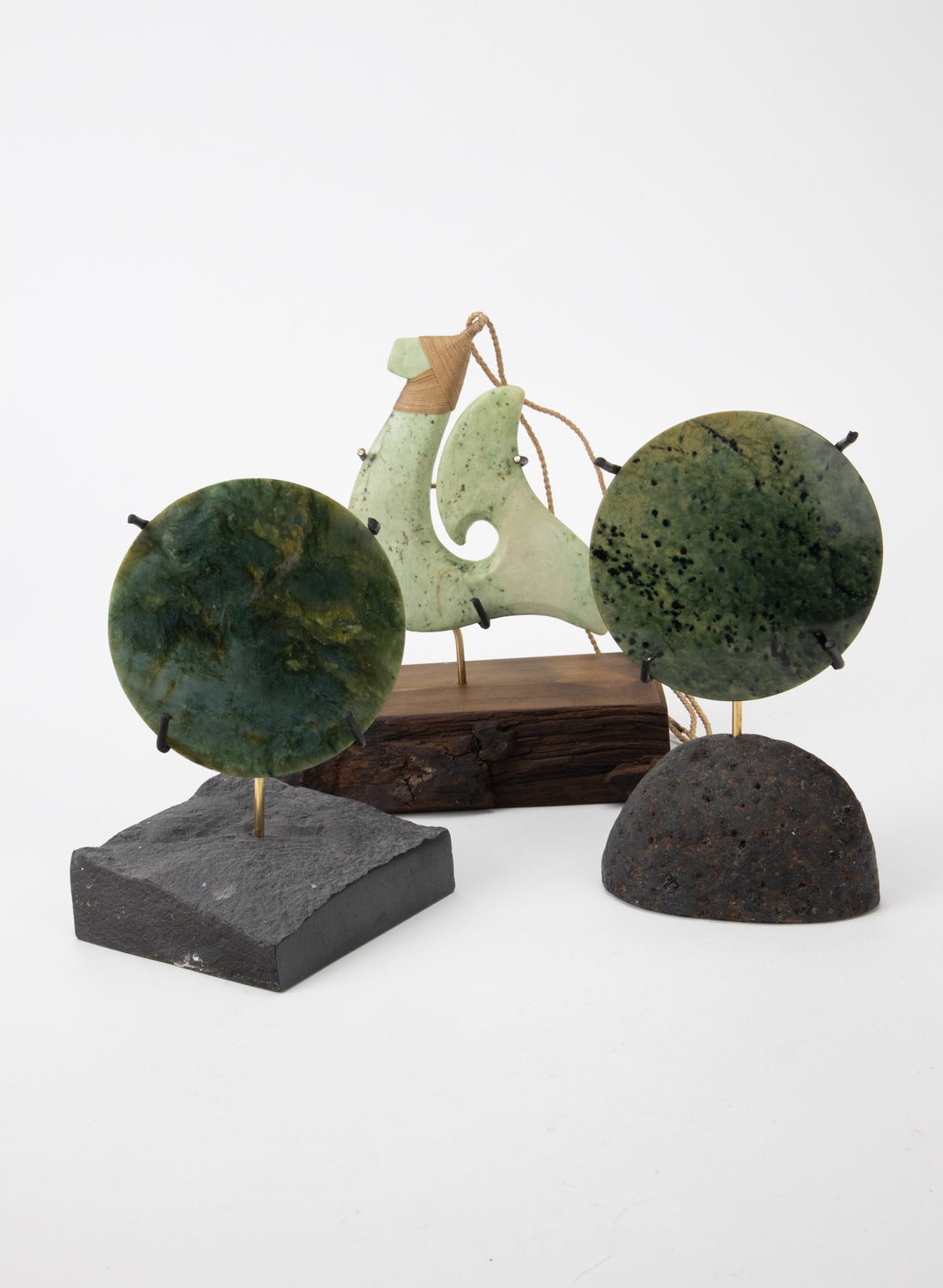 Pounamu Disc Sculpture