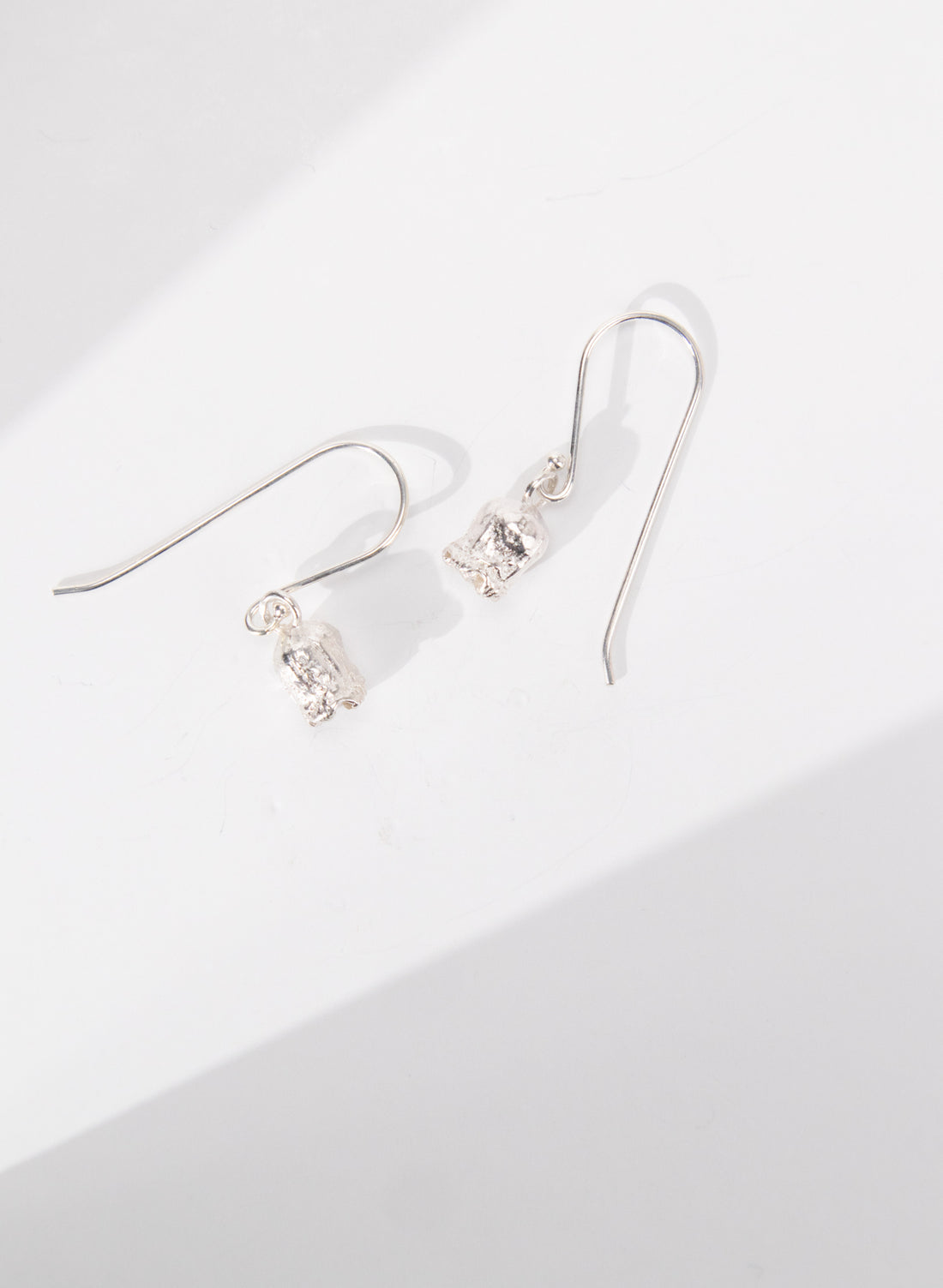 Rātā Hook Earrings - Sterling Silver