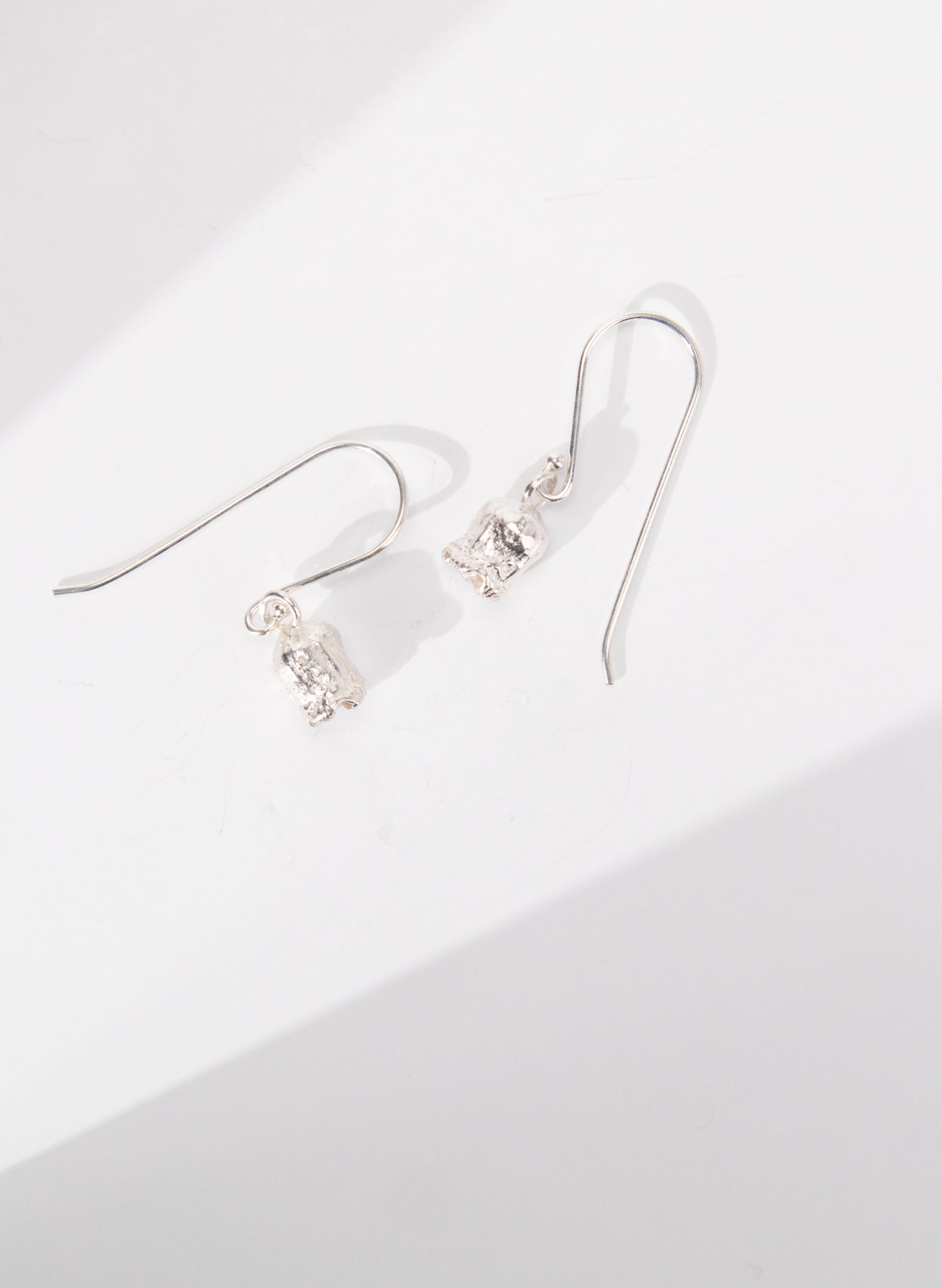 Rātā Hook Earrings - Sterling Silver