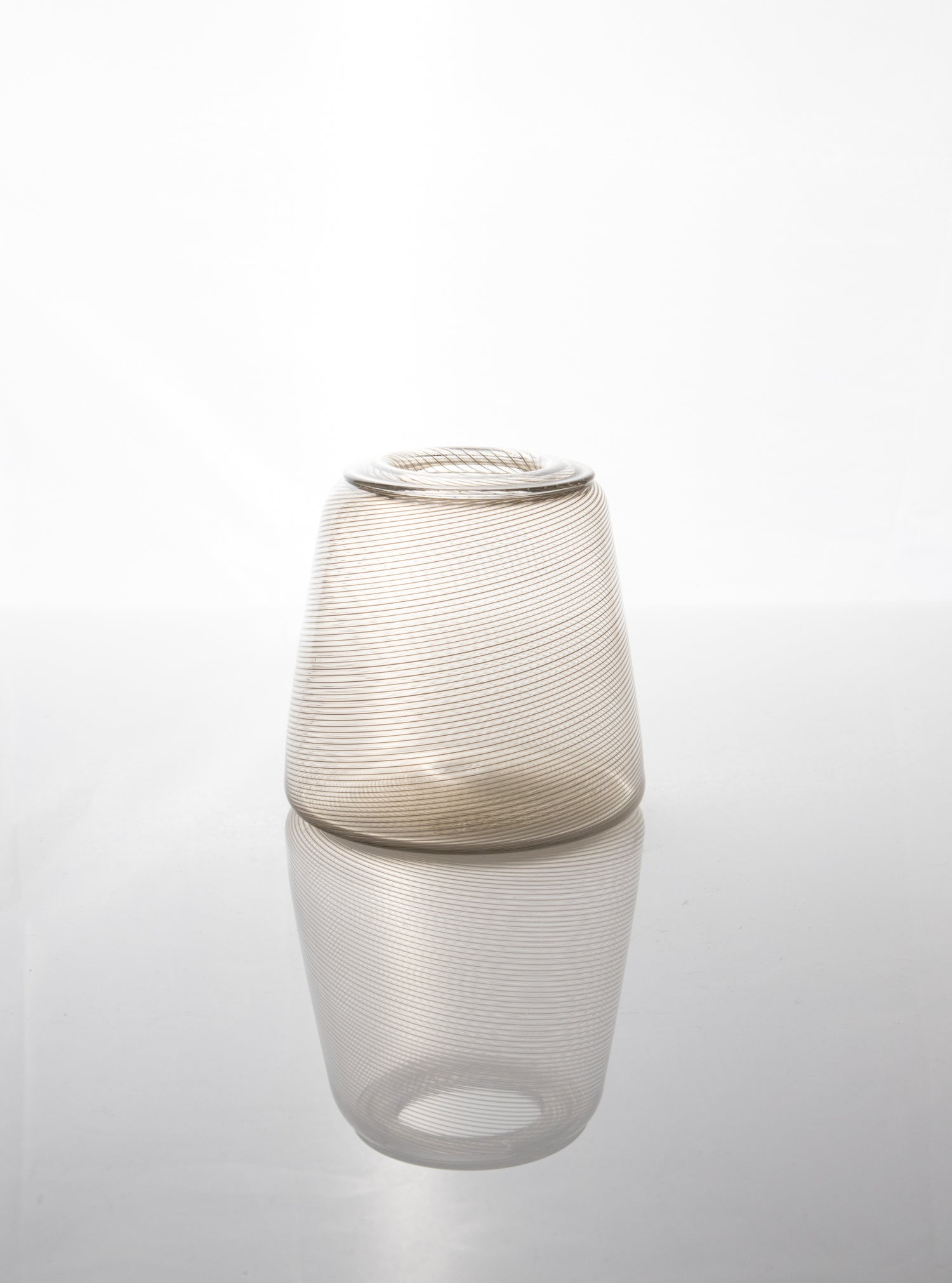 Bouquet Fold Vase - Walnut
