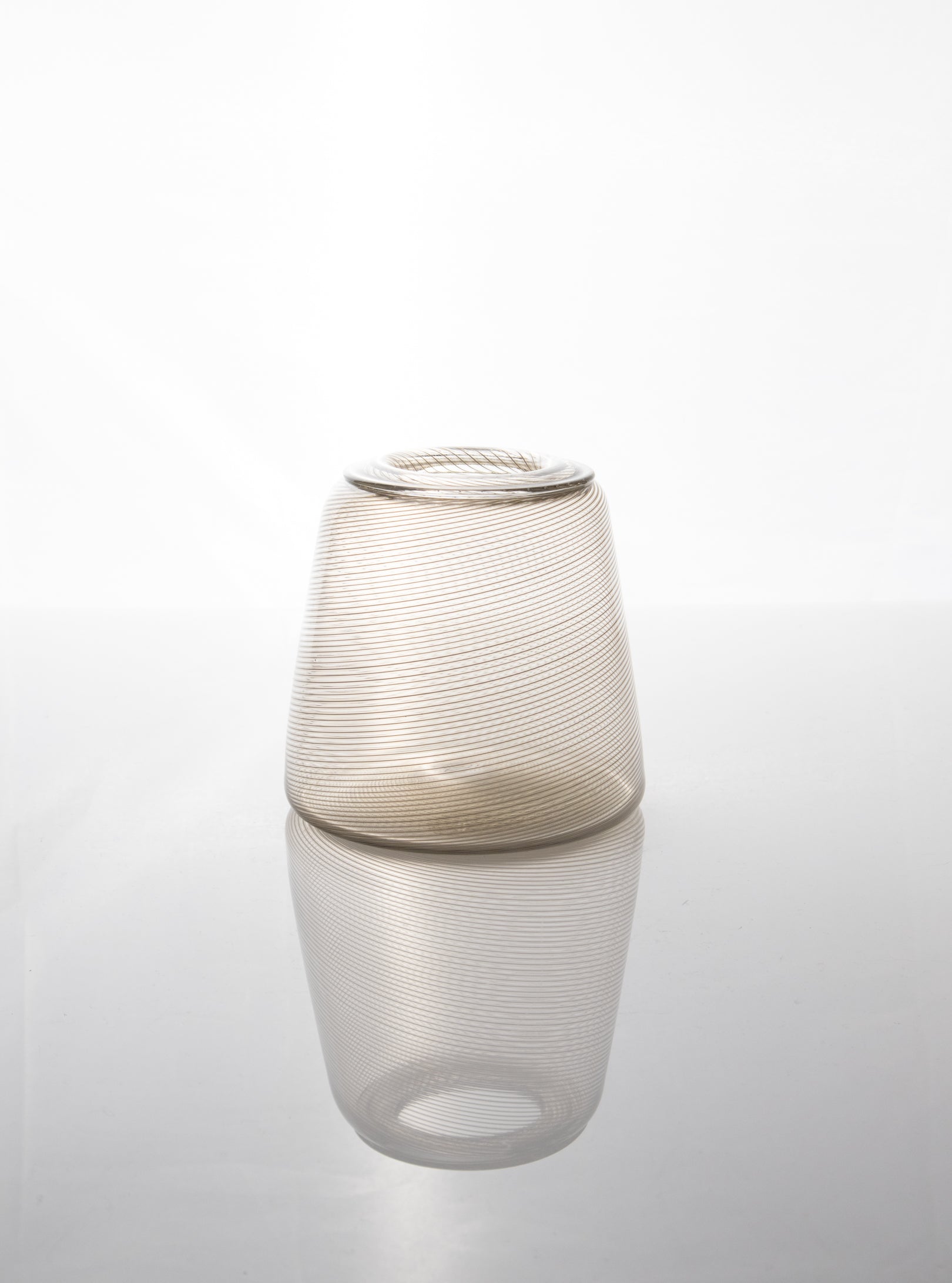 Bouquet Fold Vase - Walnut
