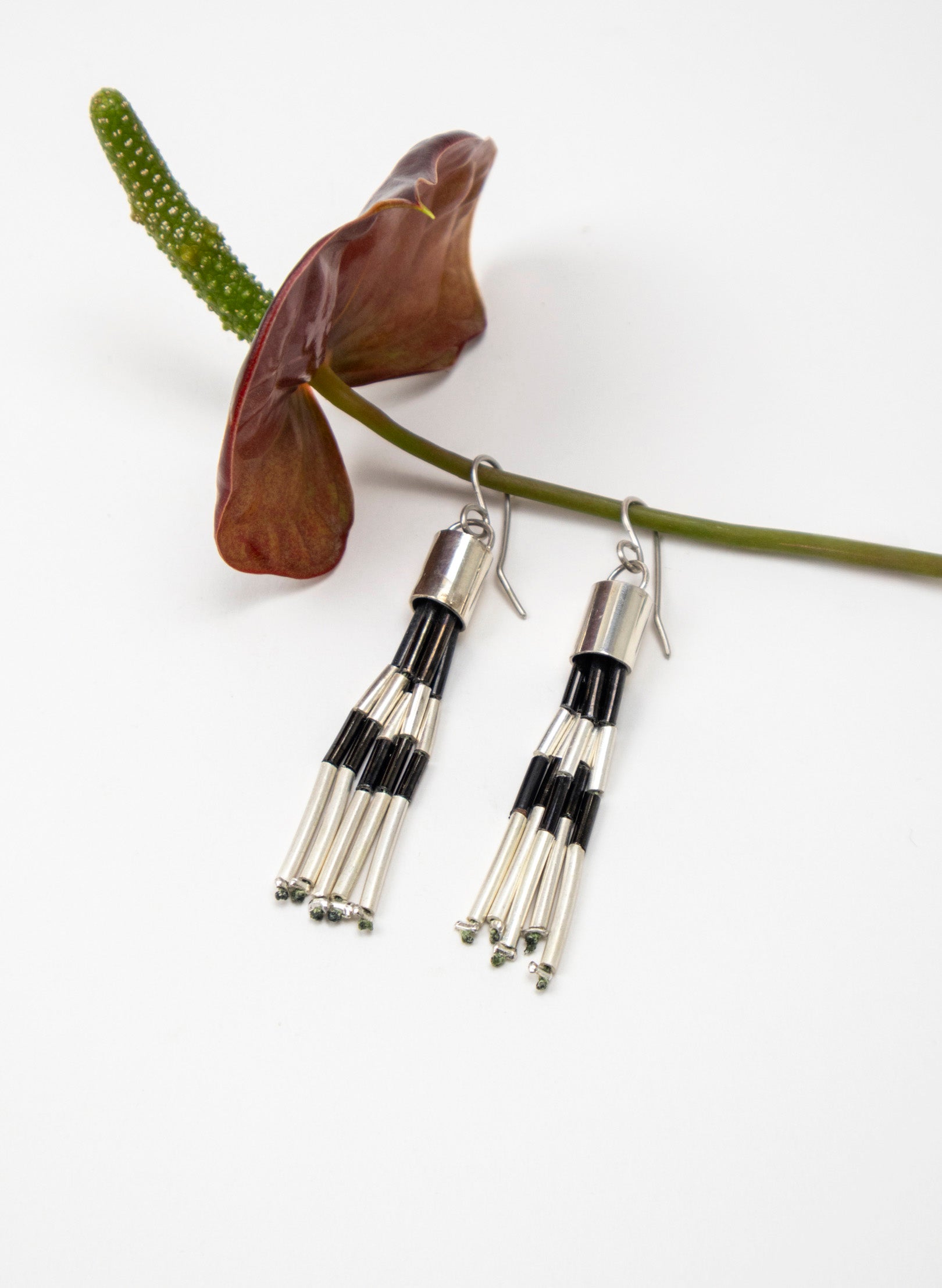 Piupiu Hook Earrings