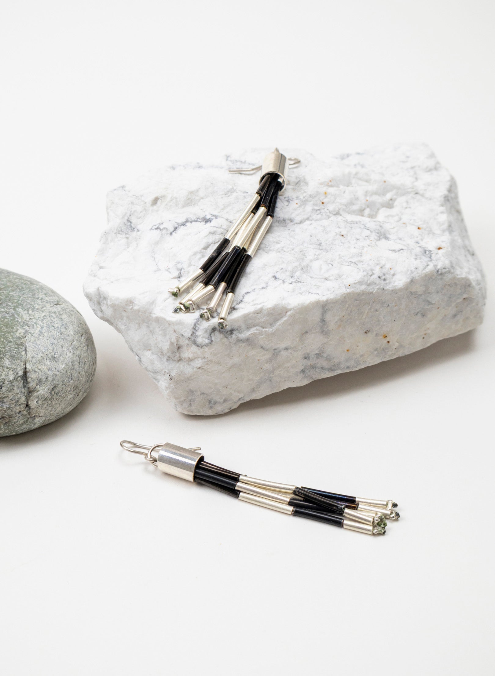 Piupiu Hook Earrings