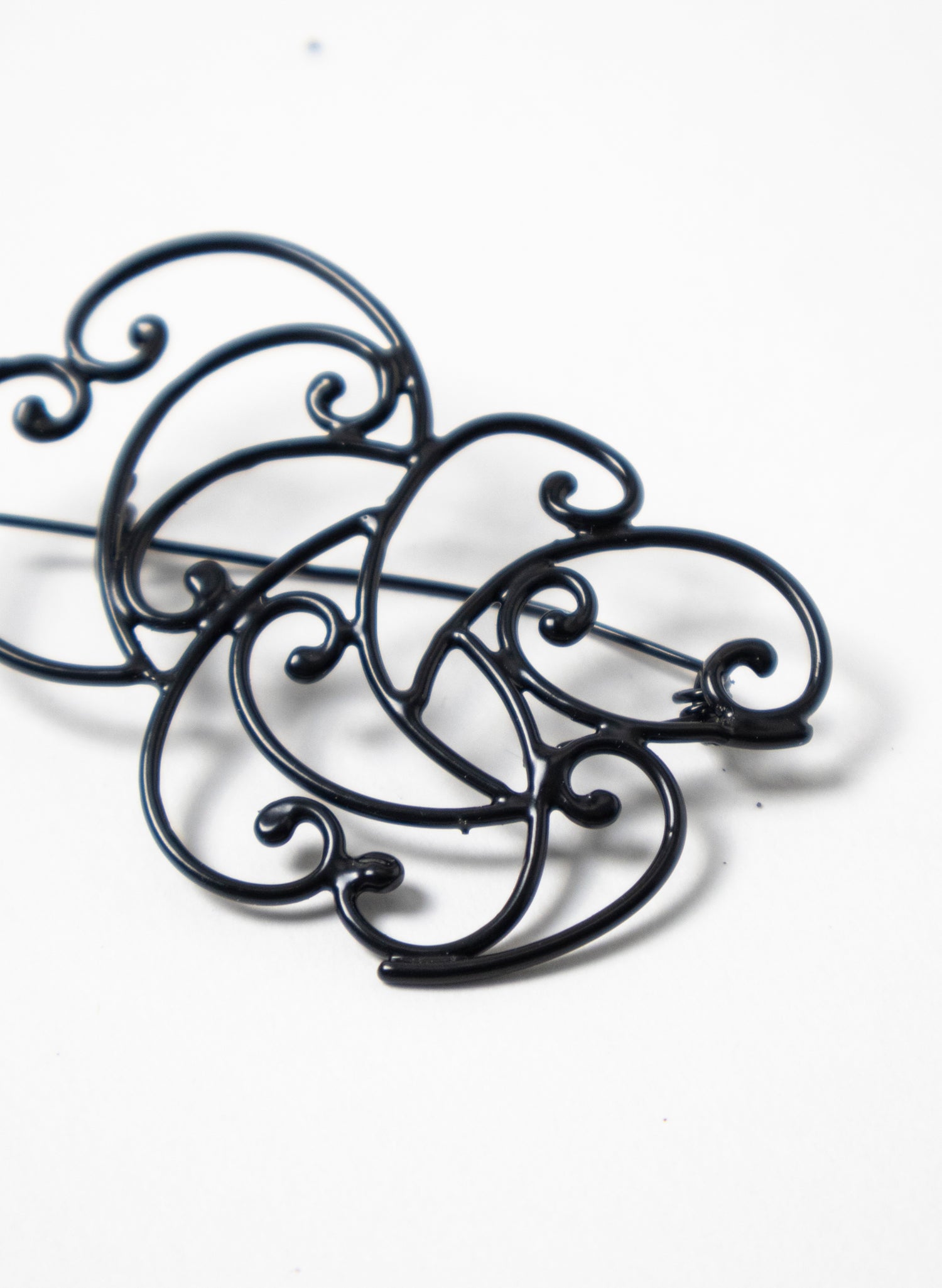 Koru Brooch Bronze / Black