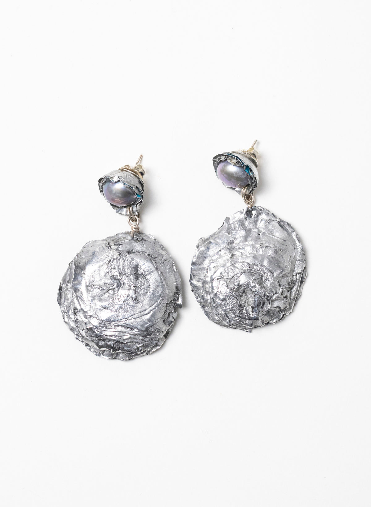 Bluff Oyster Stud Earrings