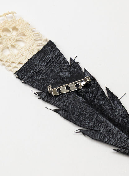 Single Huia Feather Brooch