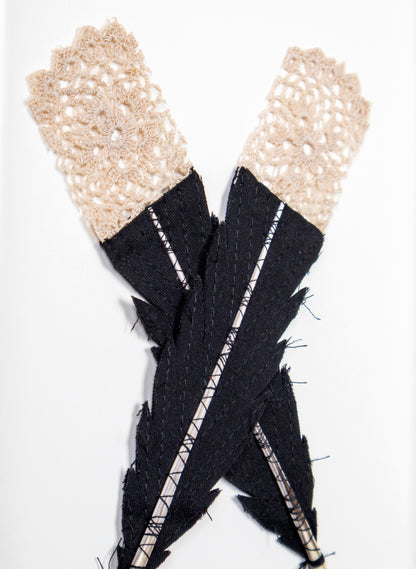 Single X Huia Feathers