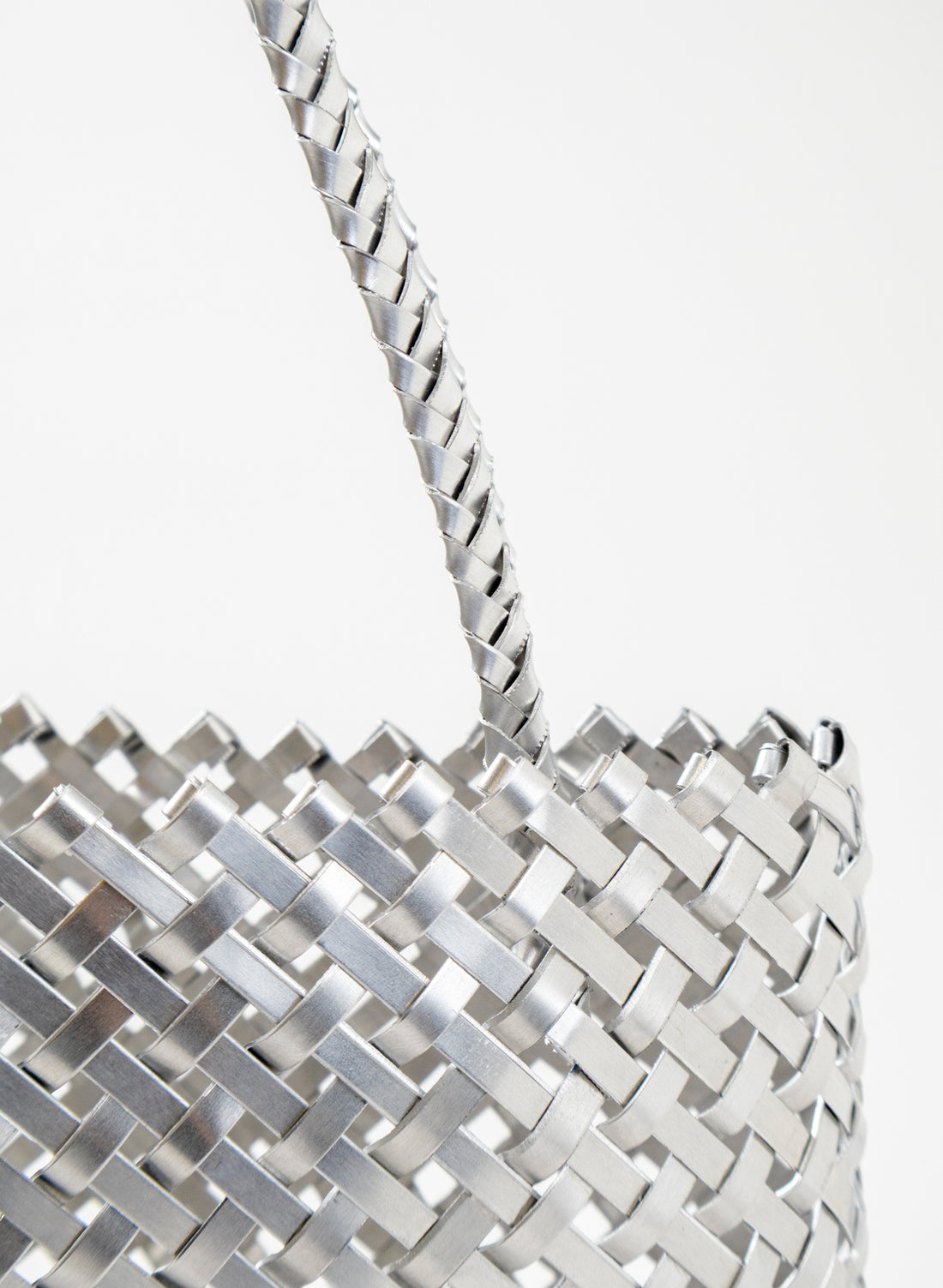 Thin Weave Silver Kete