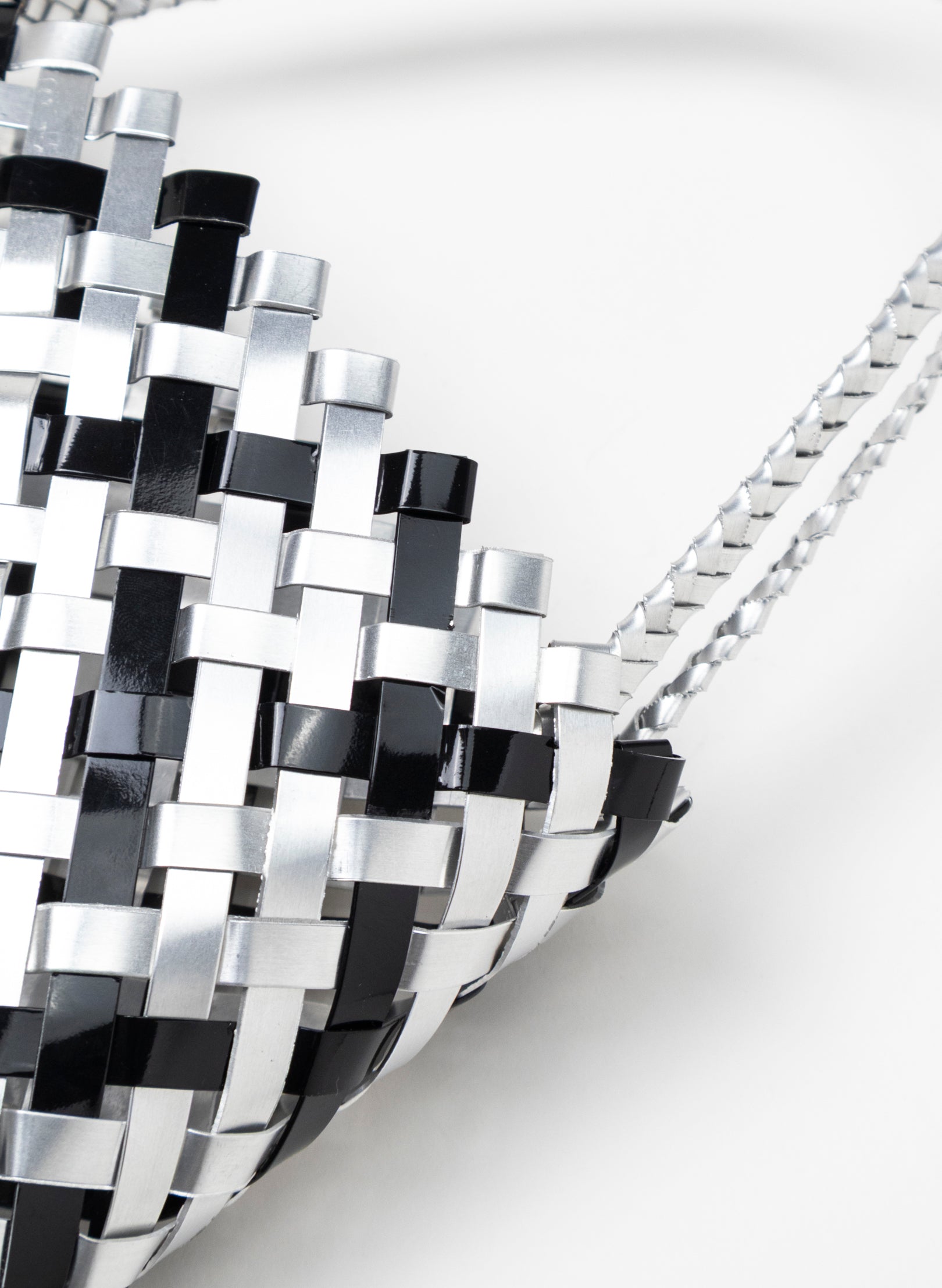 Black and Silver Aluminium Kete (12 End)