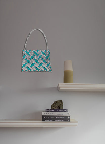 Teal and Silver Aluminium Kete (12 End)
