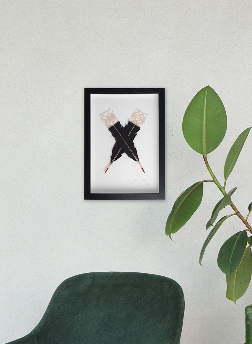Single X Huia Feather Framed