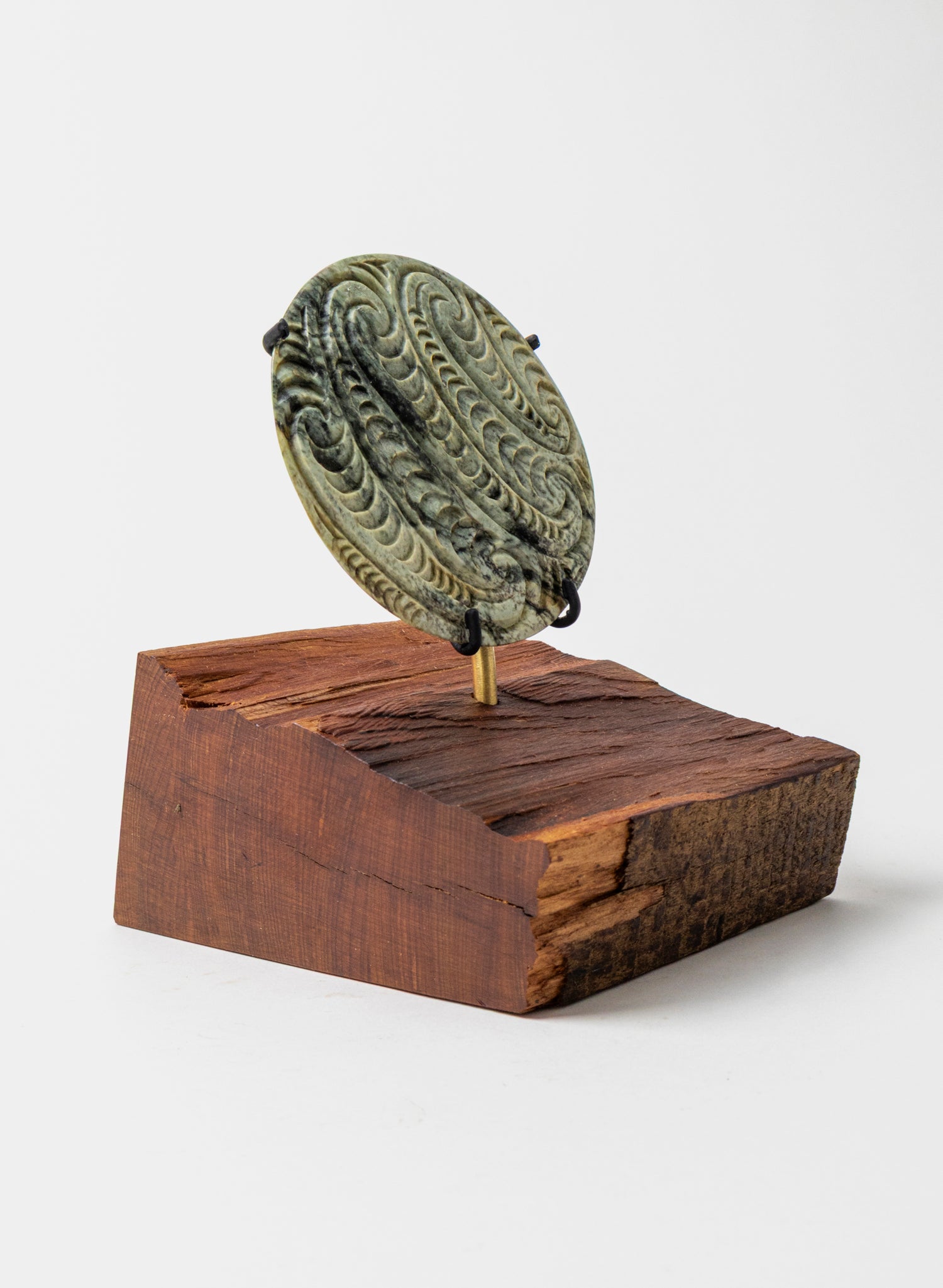 Pounamu Disc Sculpture