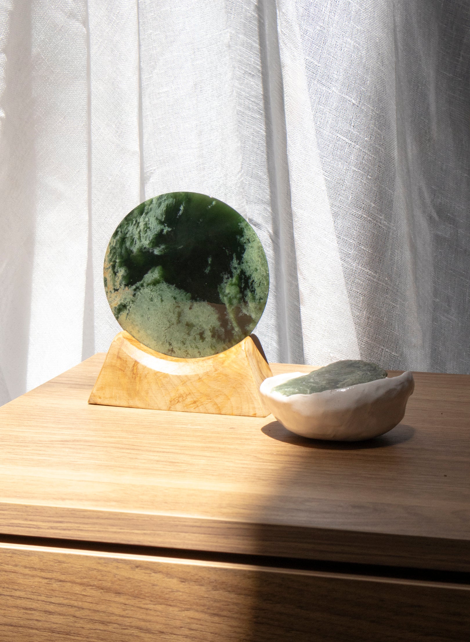 Kōpae Disc on a Stand