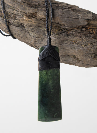 Bound Pounamu Toki