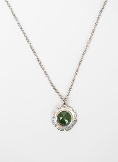 Pounamu Pendant with Silver Fastening and Chain