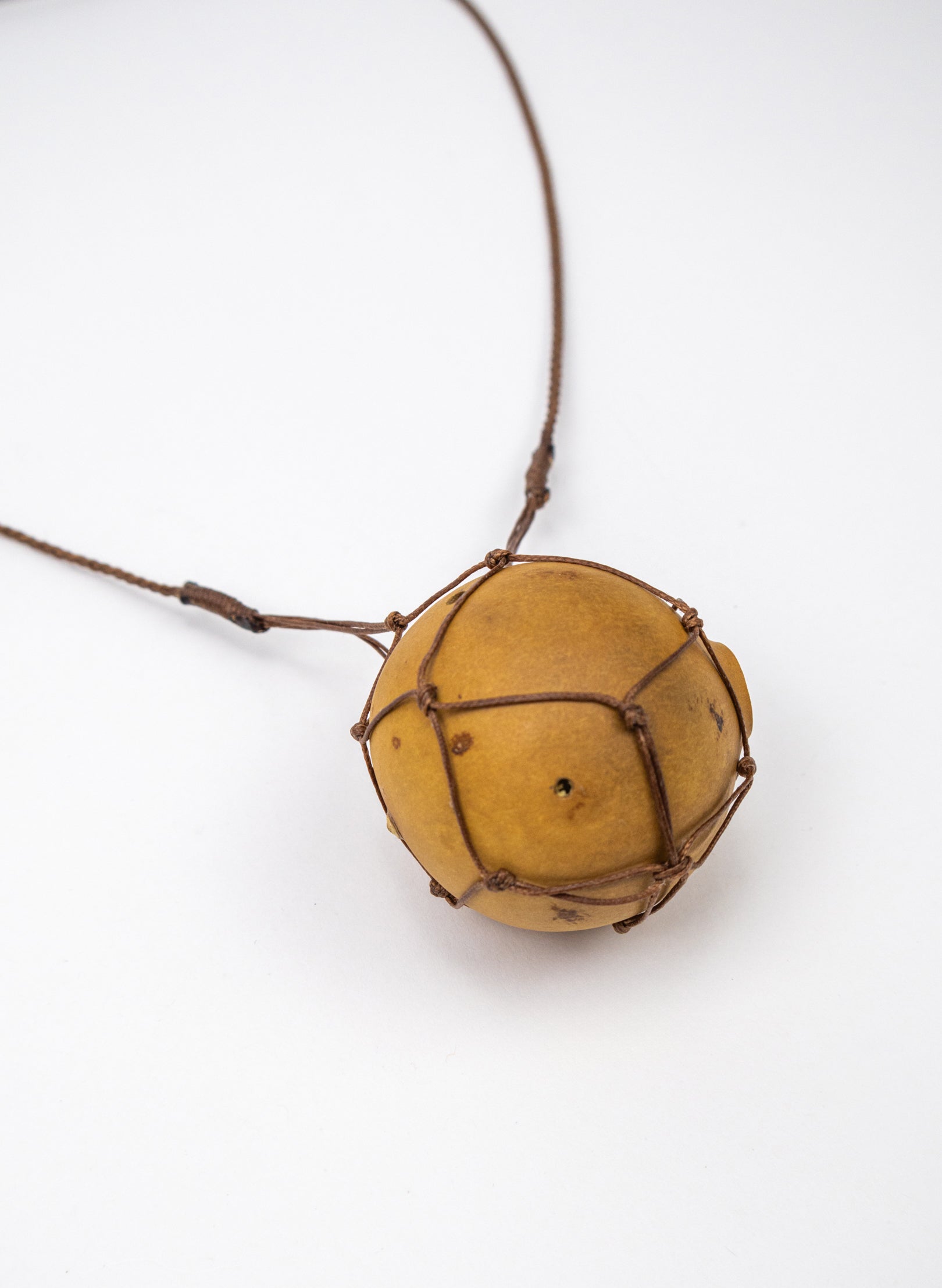 Poi Awiowhio Necklace with Feathers