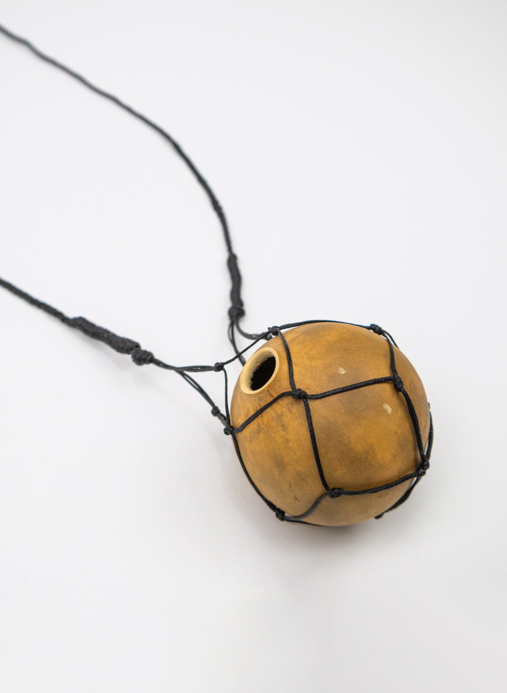 Poi Awiowhio Necklace with Feathers