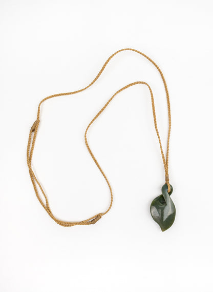 Bound Pounamu Pikorua