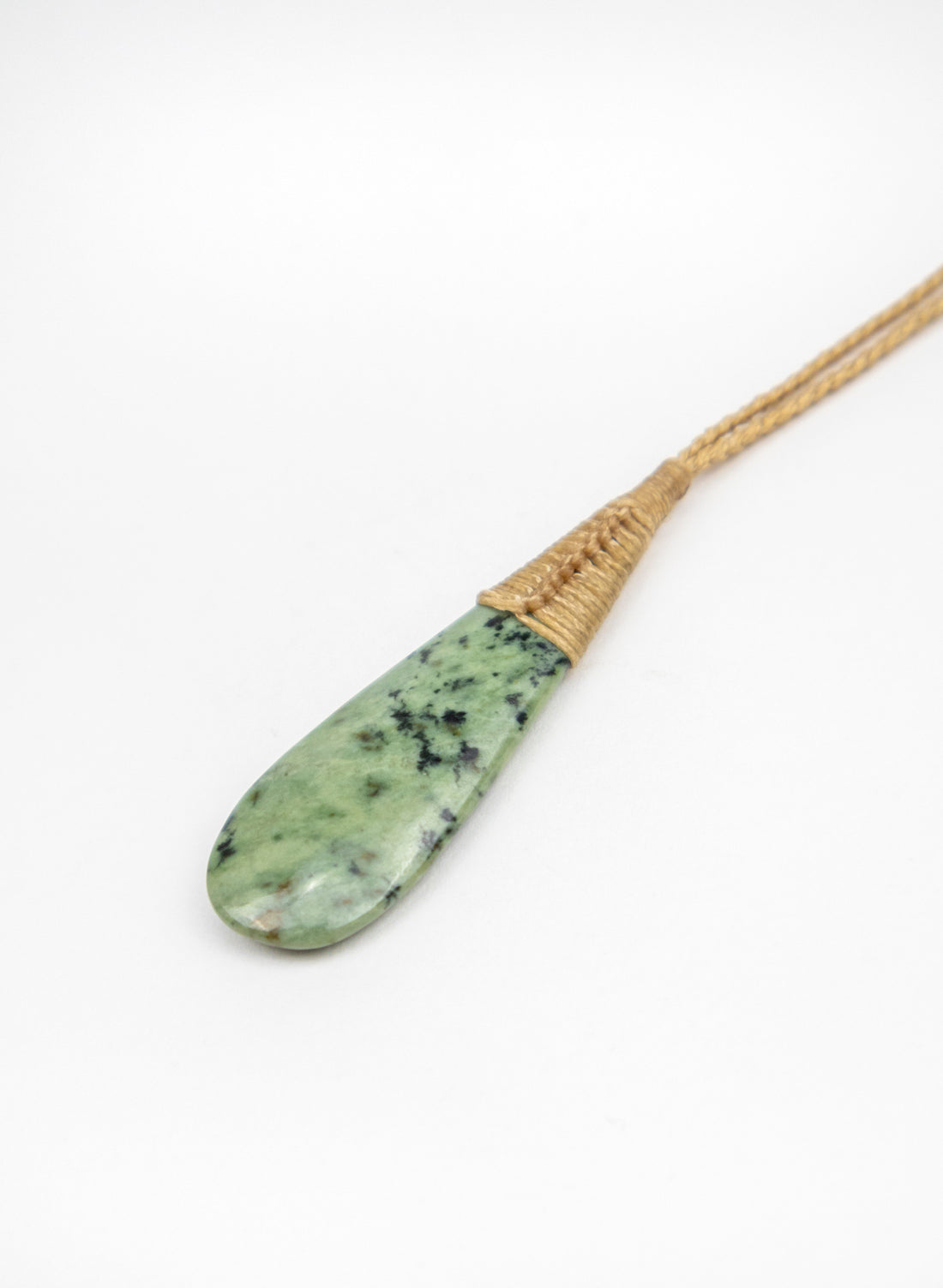 Bound Pounamu Roimata