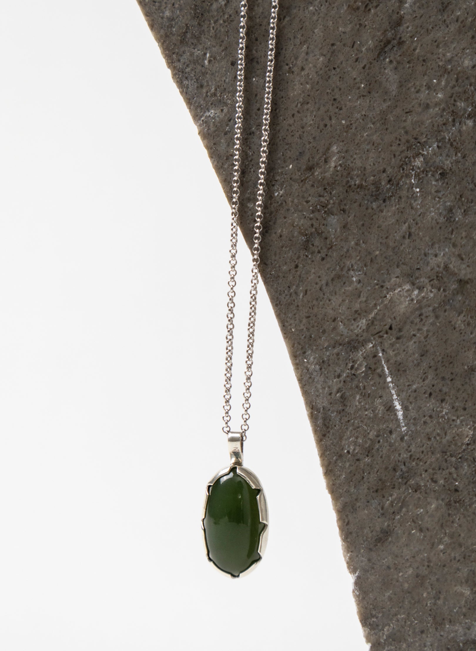 Hei Kaki Silver and Pounamu Pendant