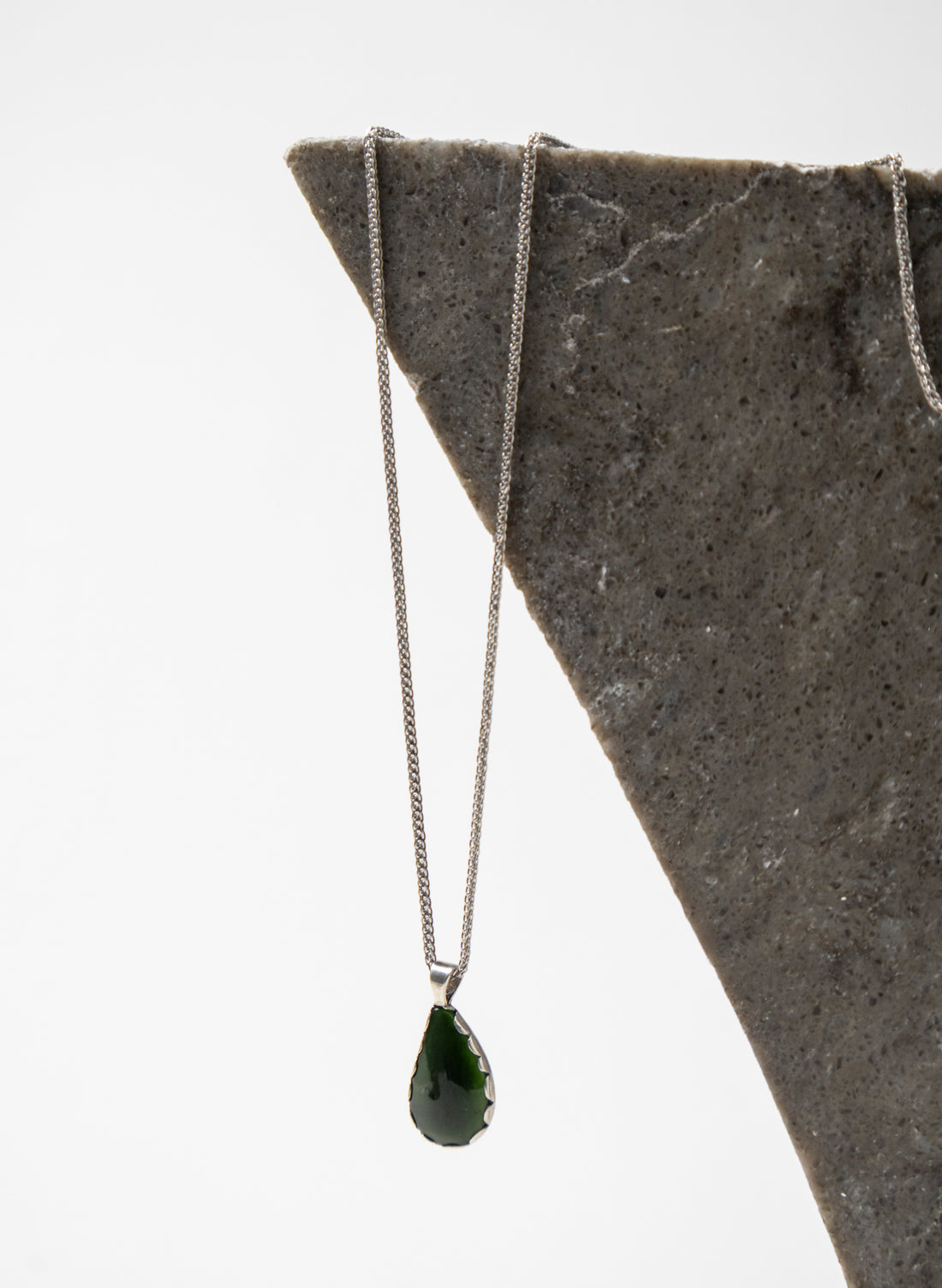 Hei Kaki Silver and Pounamu Pendant