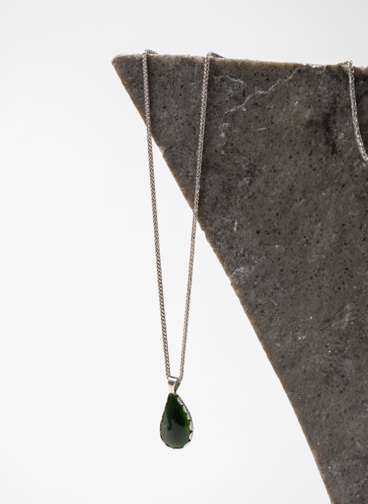 Hei Kaki Silver and Pounamu Pendant