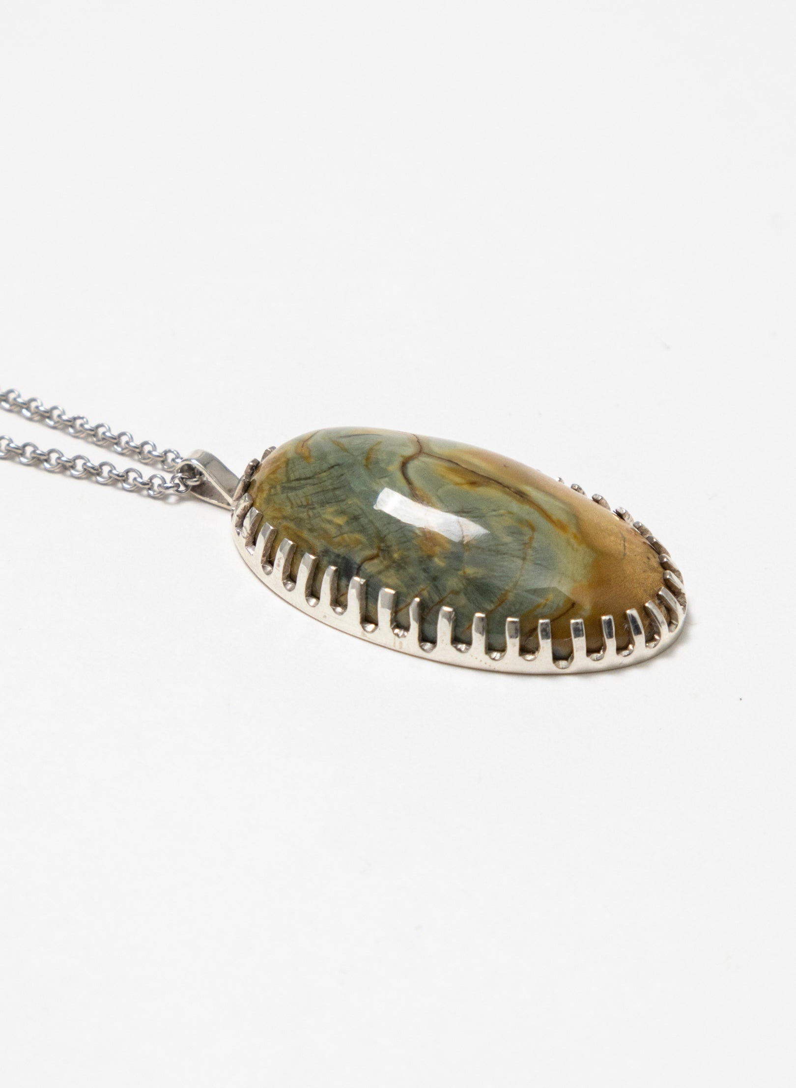 Hei Kaki Silver and Pounamu Pendant